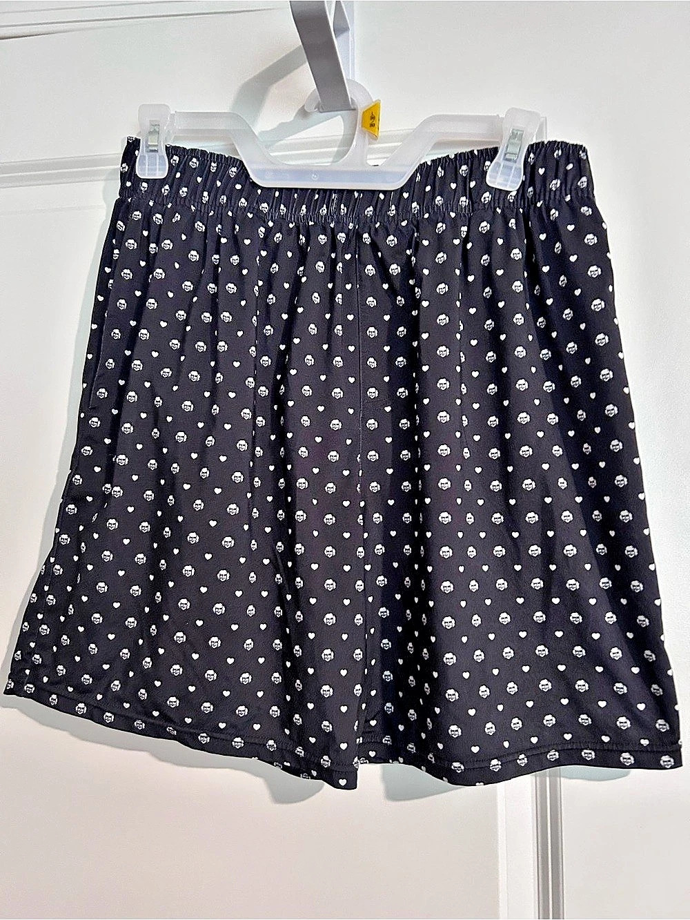 Danny Duncan patterned black and white Shorts in Size Large